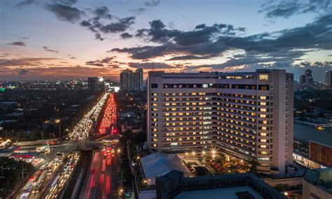Dusit Thani Manila Hotel .